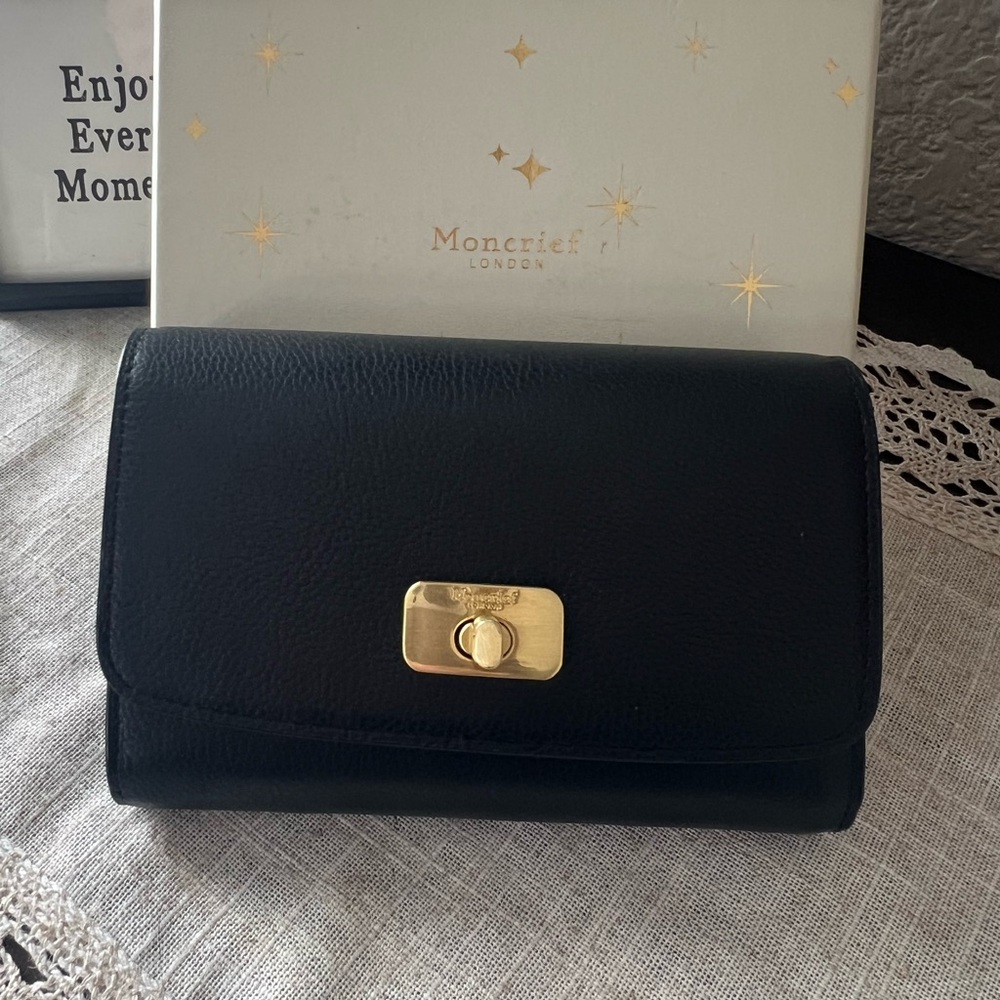 Black Moncrief London turn lock wallet